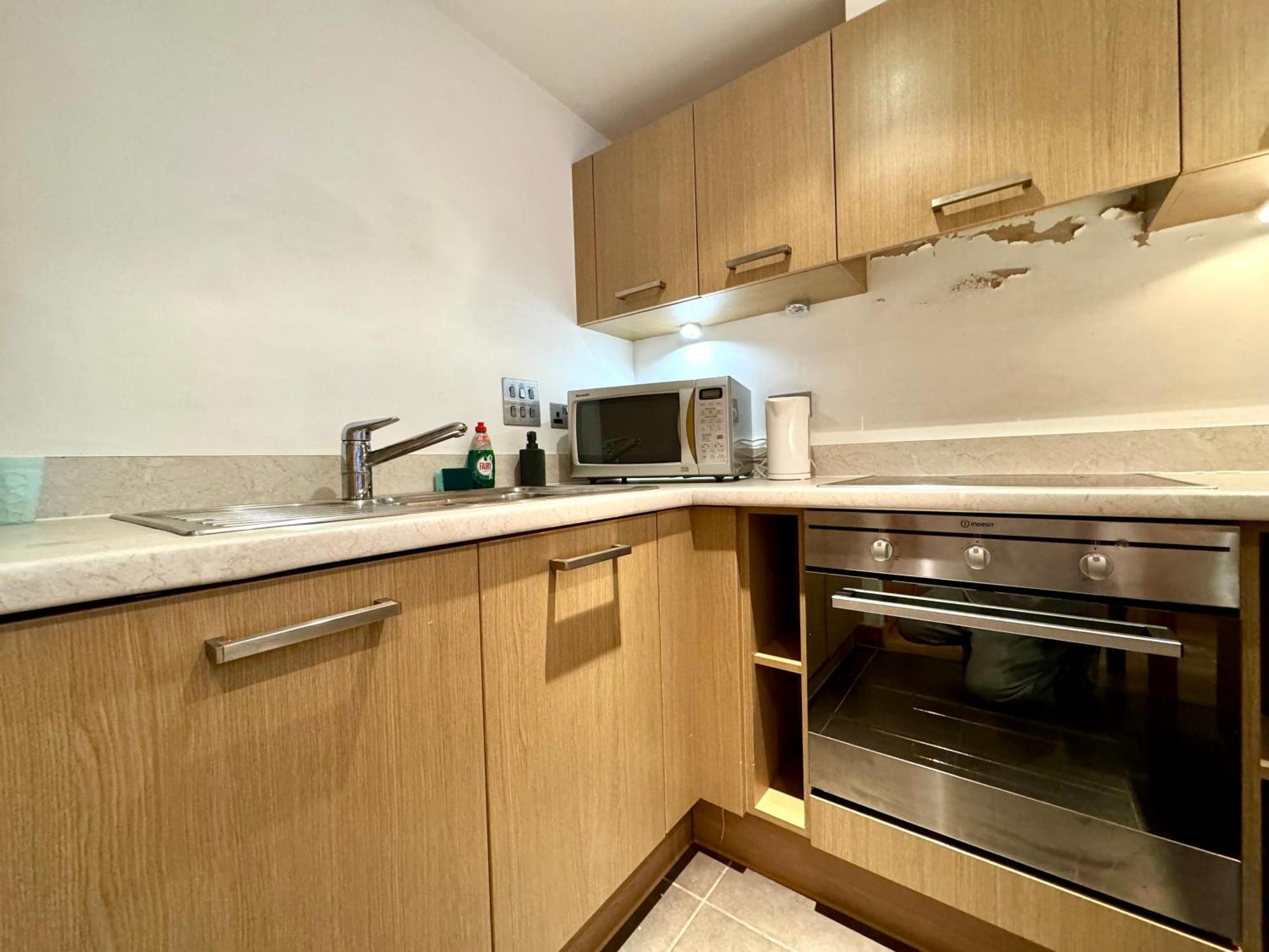 Cute 1 Bedroom Battersea Central By Wild