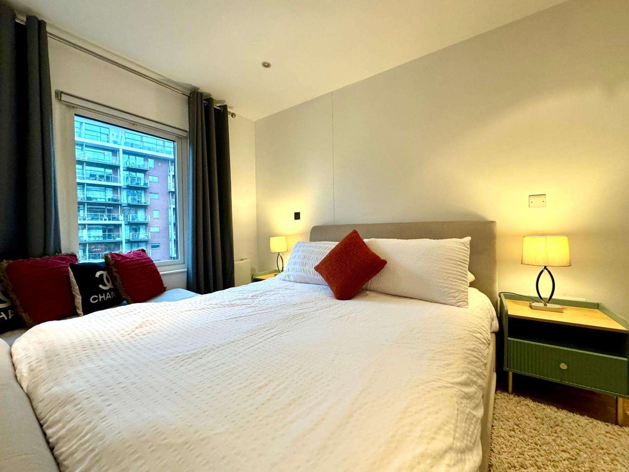 Cute 1 Bedroom Battersea Central By Wild * Londra
