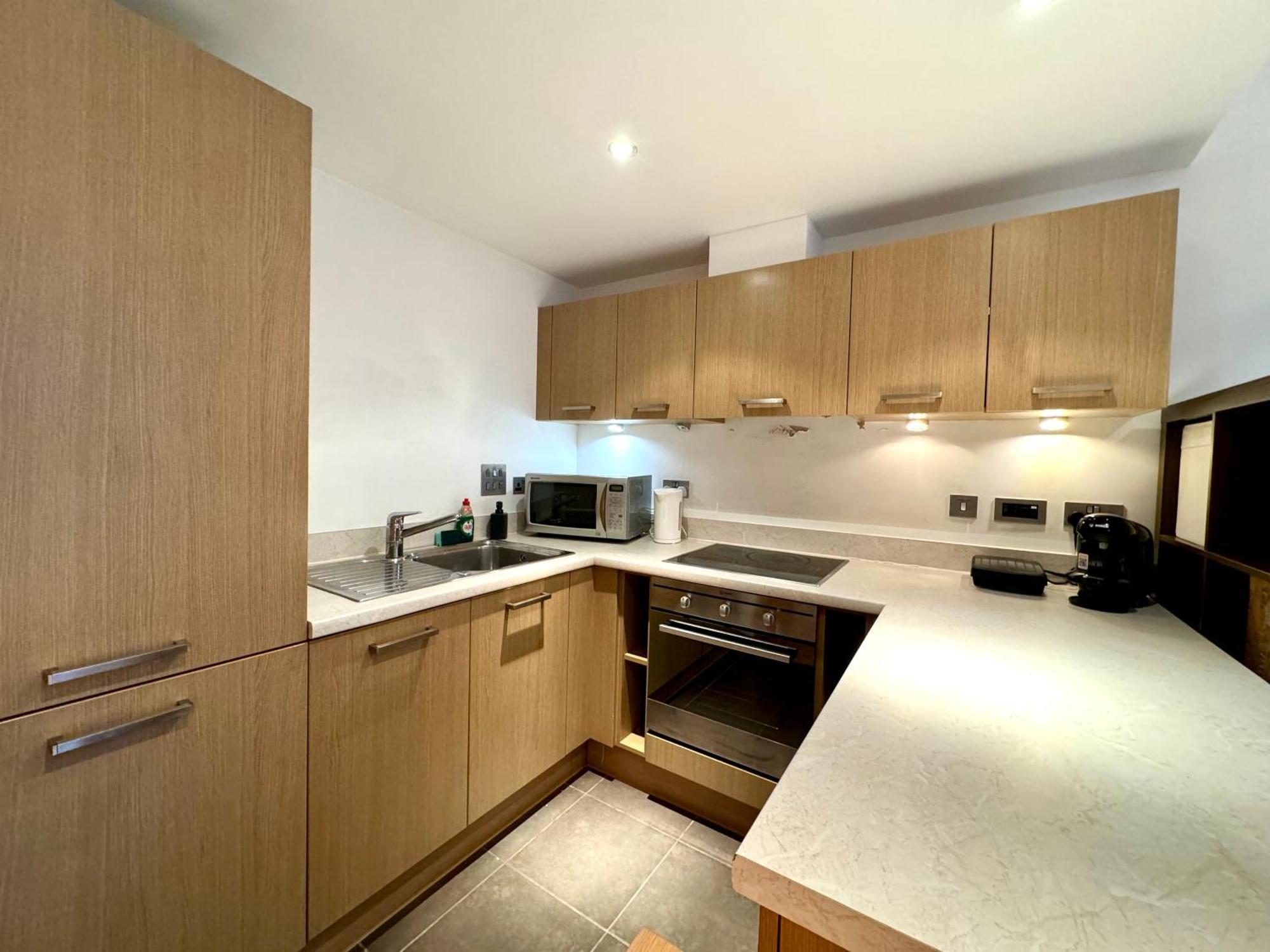 Cute 1 Bedroom Battersea Central By Wild *
